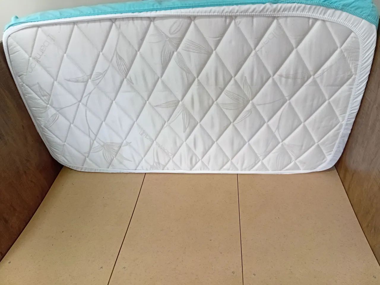 Berço Mini Cama Gabi da Carolina Baby Intacto Grades Removíveis que não machucam ao bater - Foto 3
