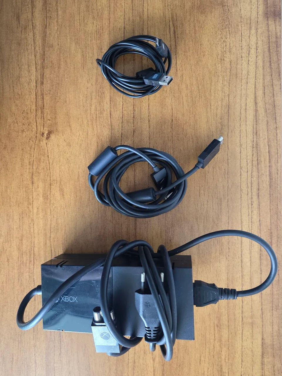 XBOX ONE com Kinect + 2 controles e 5 jogos - Foto 4