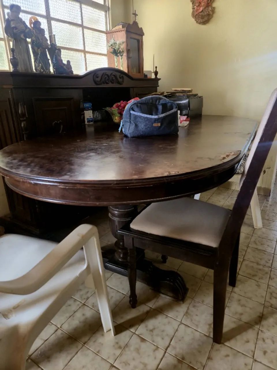 Mesa de jantar oval com 6 cadeiras - Foto 4