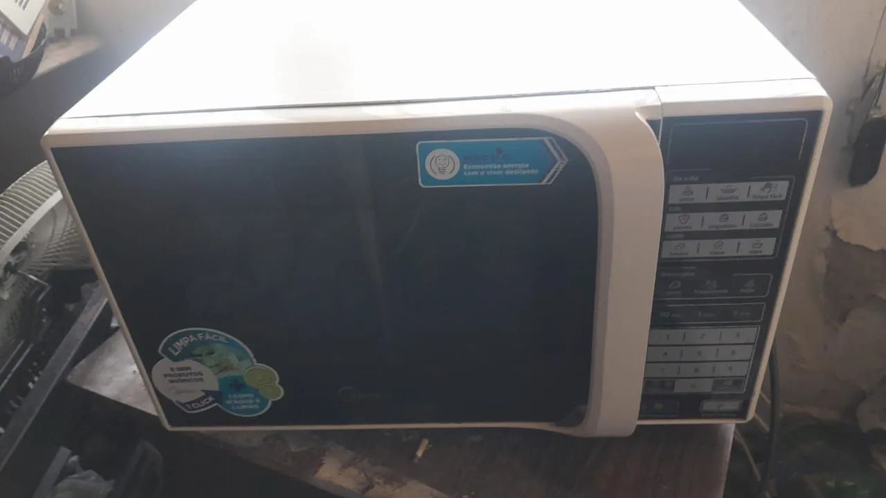 Micro-ondas semi-novo