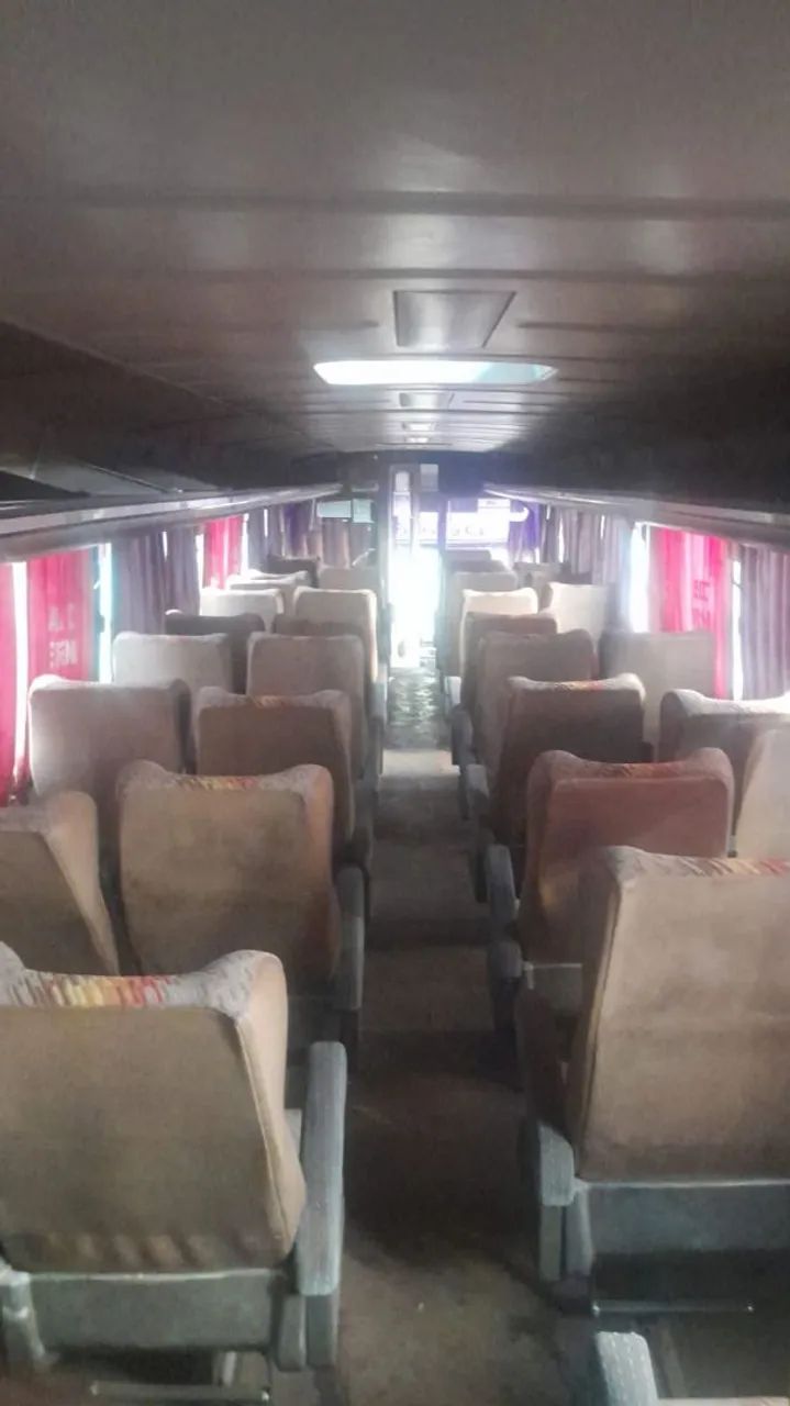 Vendo onibus documentos ok so transferir  - Foto 3
