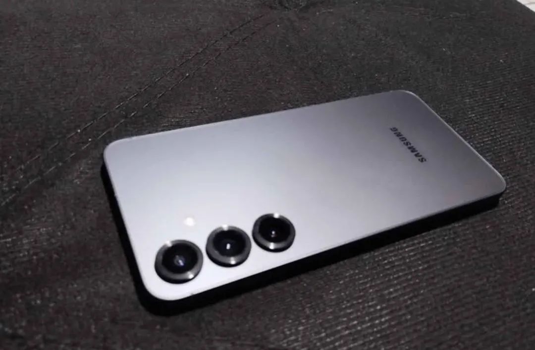 S25 Plus - Foto 2