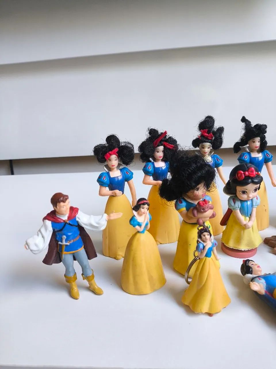 Lote miniaturas branca de neve 17 itens  - Foto 2