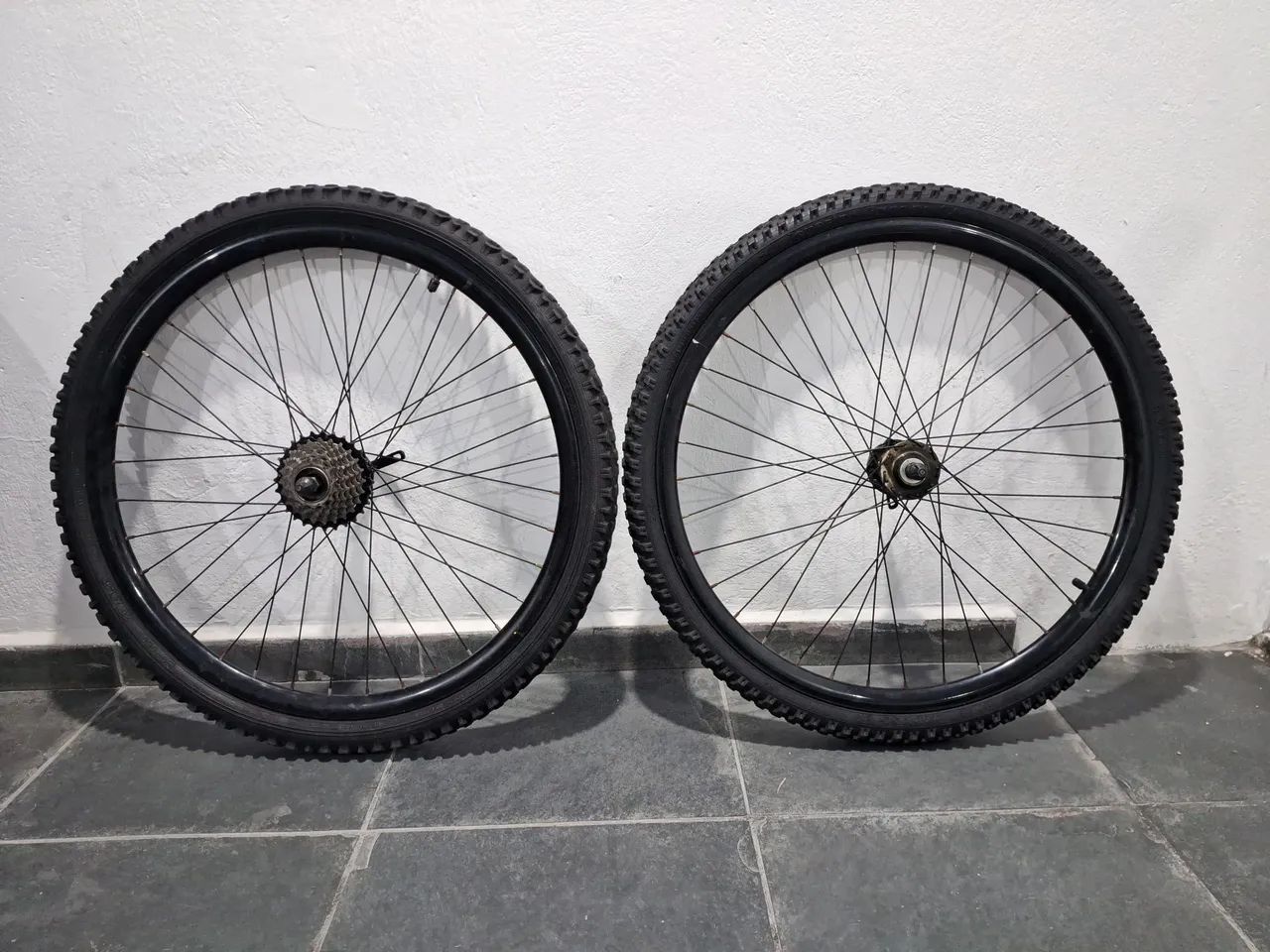 Aros 26