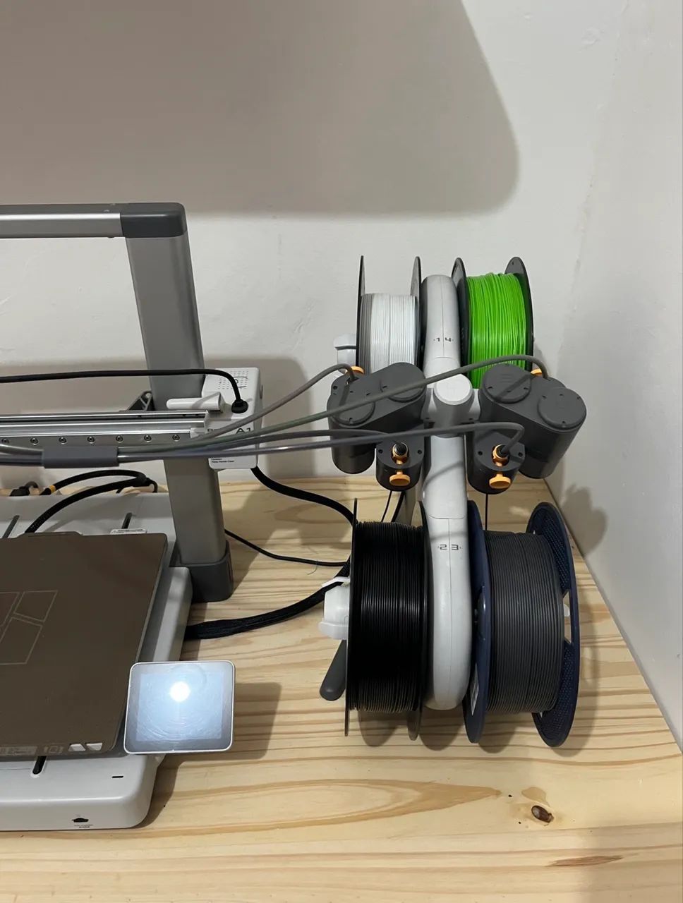 Vende-se impressora 3D BAMBU LAB A1 - Foto 3