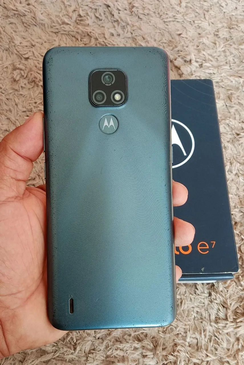 Celular moto E7 64 gigas de memória semi novo  - Foto 2