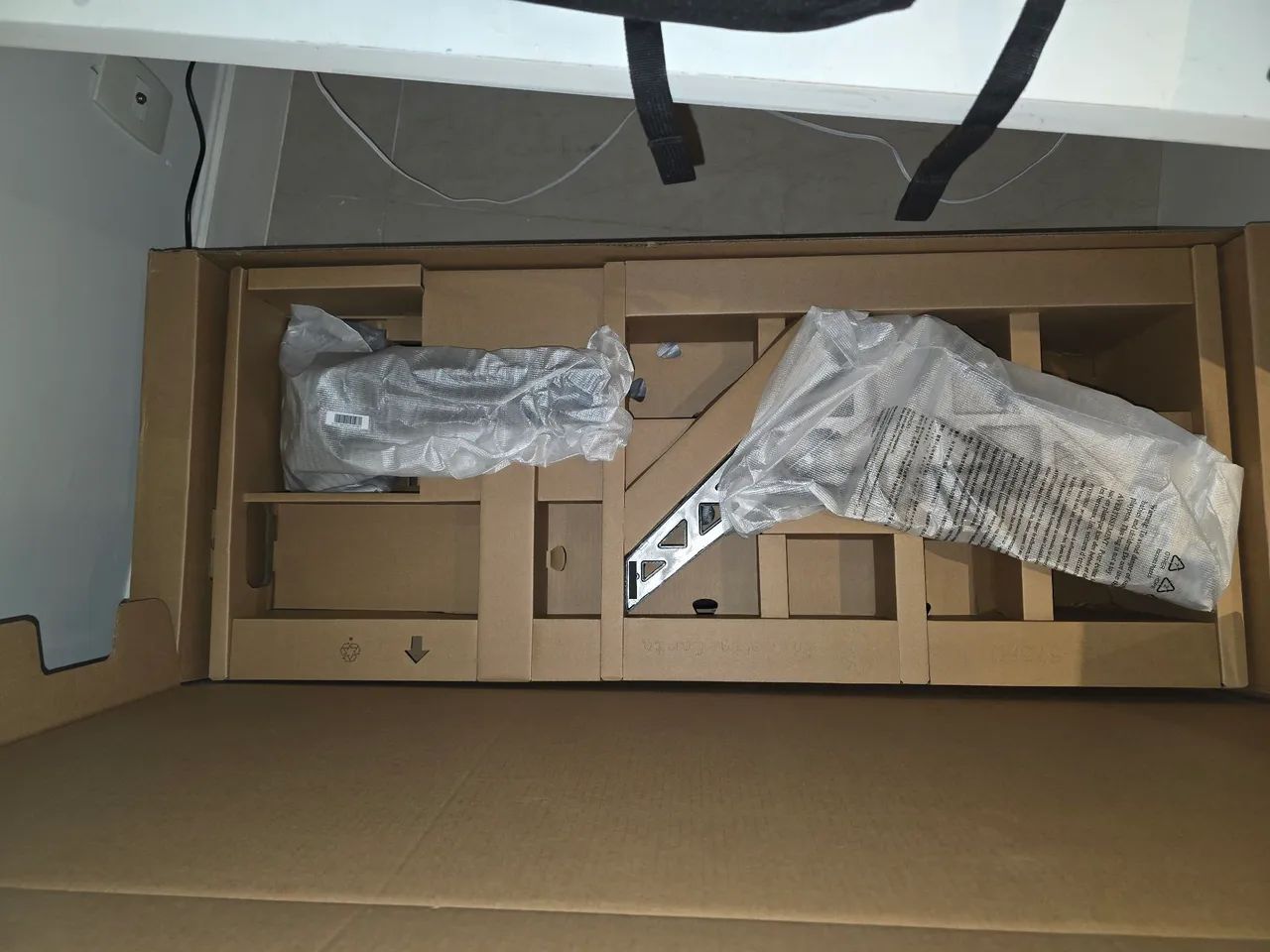 Monitor Lenovo Legion 44.5" 170hz (5120x1440) - Foto 5
