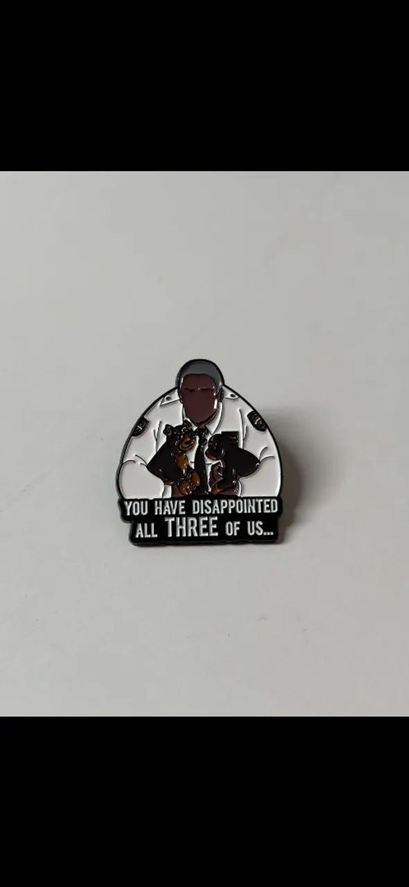 Pin Brooklyn 99 - Capitão Holt
