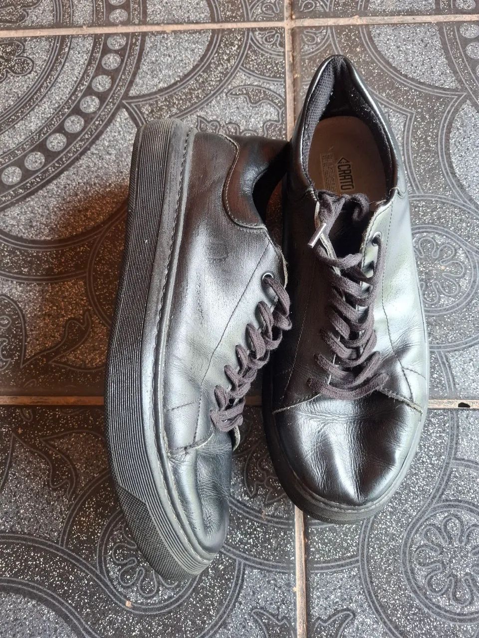 SAPATO CRATO N.42 R$50