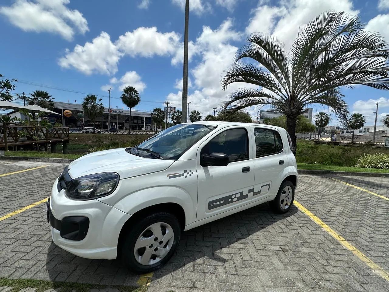 Fiat Uno DRIVE 1.0 FLEX 6V 5P 2018