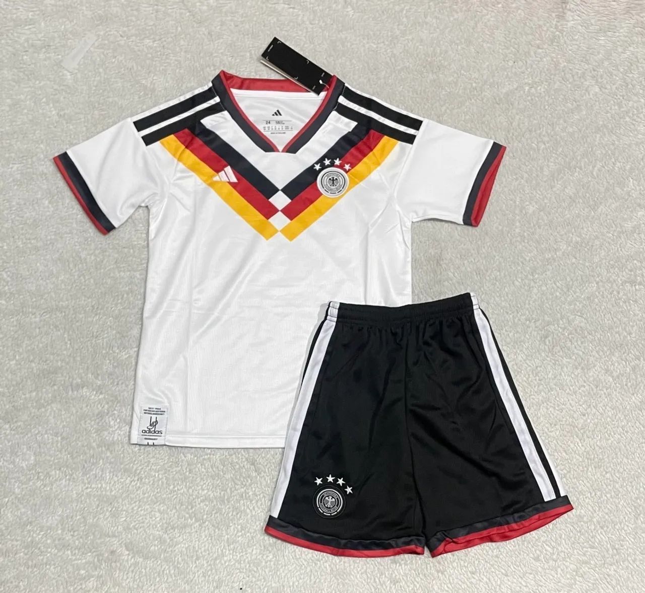 Conjunto infantil  Seleções diversas  - Foto 4