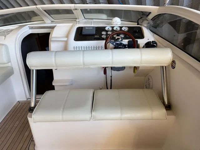Lancha Real Power Top 350 - 2012 - Bimotor Volvo Penta - Foto 10