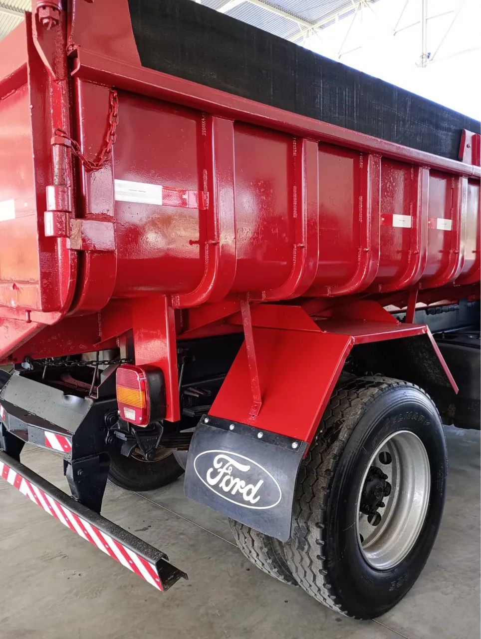  *Caminhão Ford Basculante 1517 - Foto 4