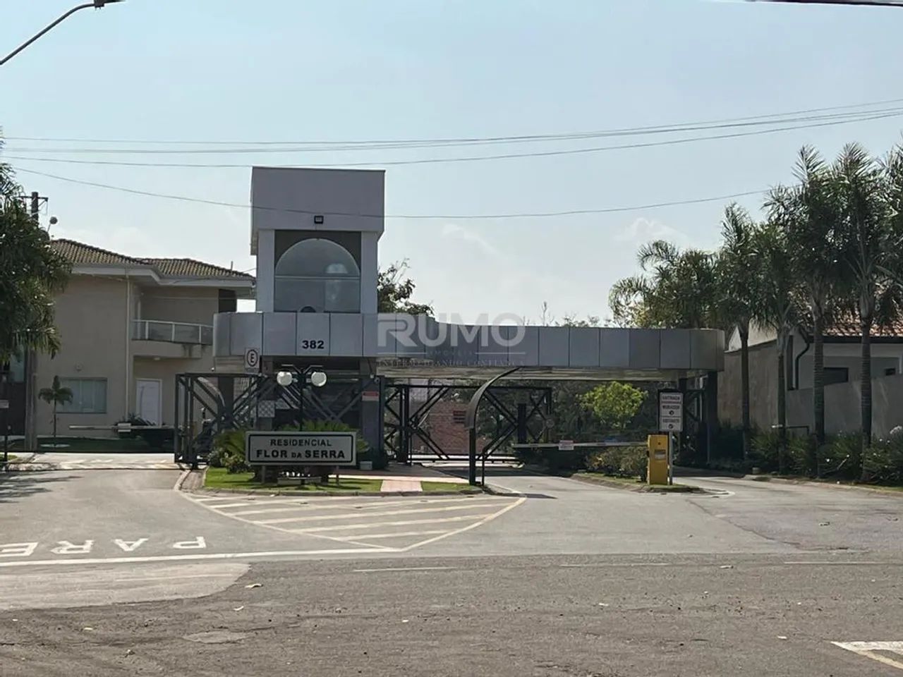 Terreno à venda em Valinhos, Samambaia, com 340 m², Flor da Serra