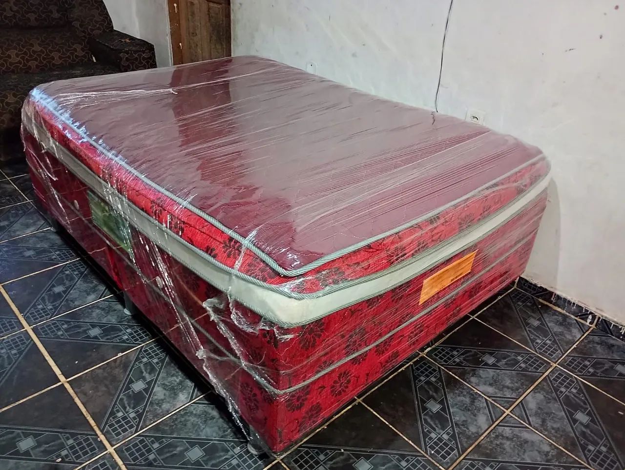 Cama Box Casal De Molas Muito Confortável Higienizada 