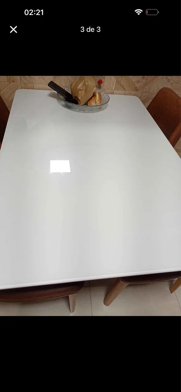 Mesa com 4 cadeiras madeira 