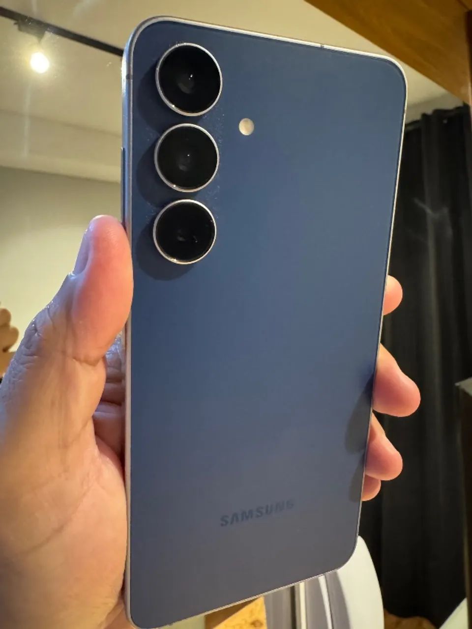 Samsung Galaxy S25 FE