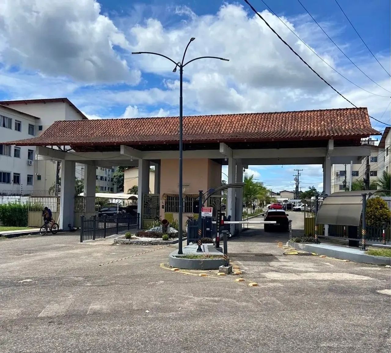 Apartamento mobiliado Condomínio Salinas