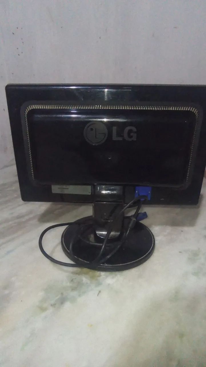 Monitor LG 15,6 polegadas - Foto 3