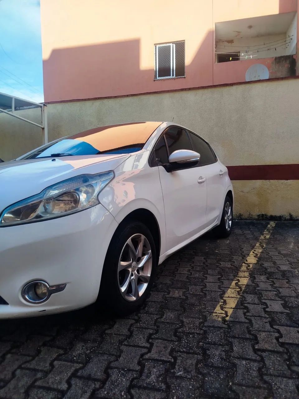 Peugeot 208 Active/active Pack 1.5 Flex 8V 5P 2015 - Foto 3