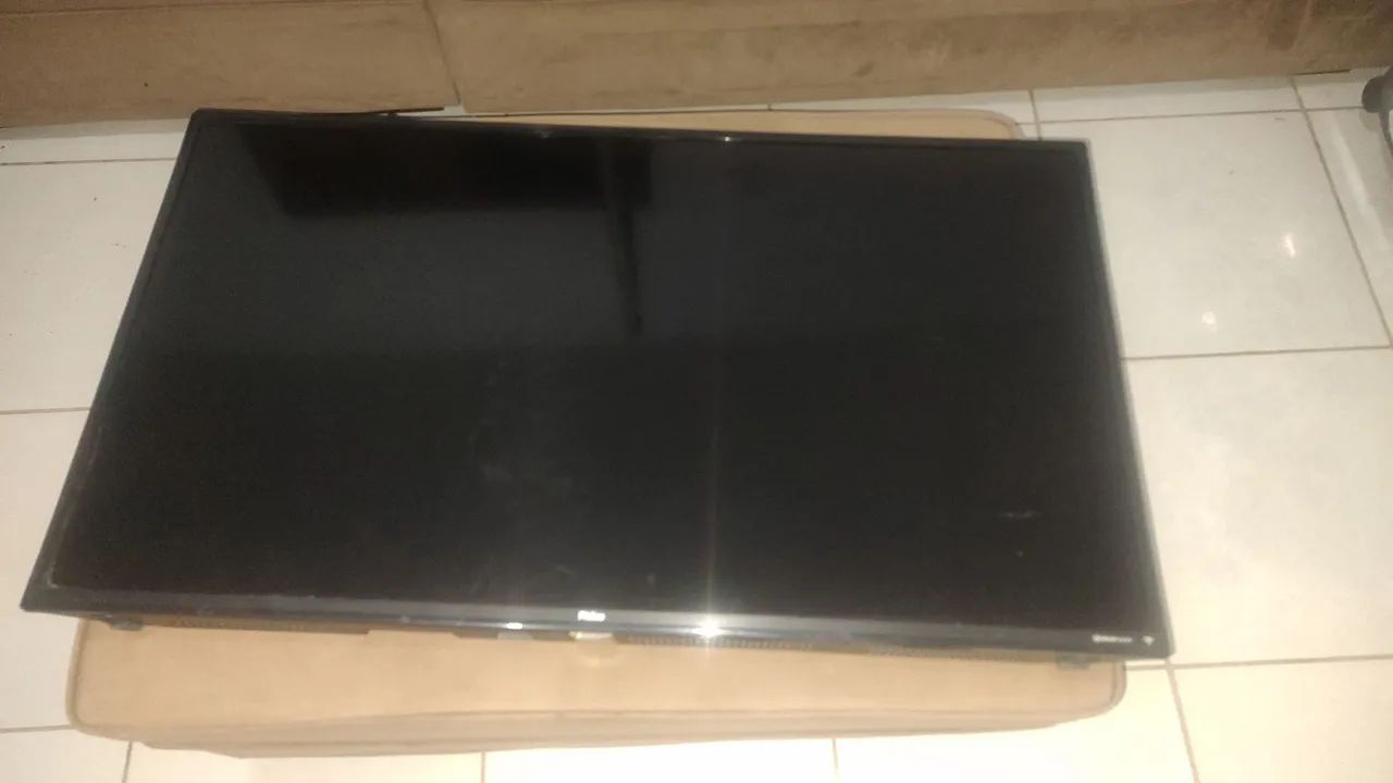 Vendo teve pihico de 43 polegadas novinha  - Foto 3