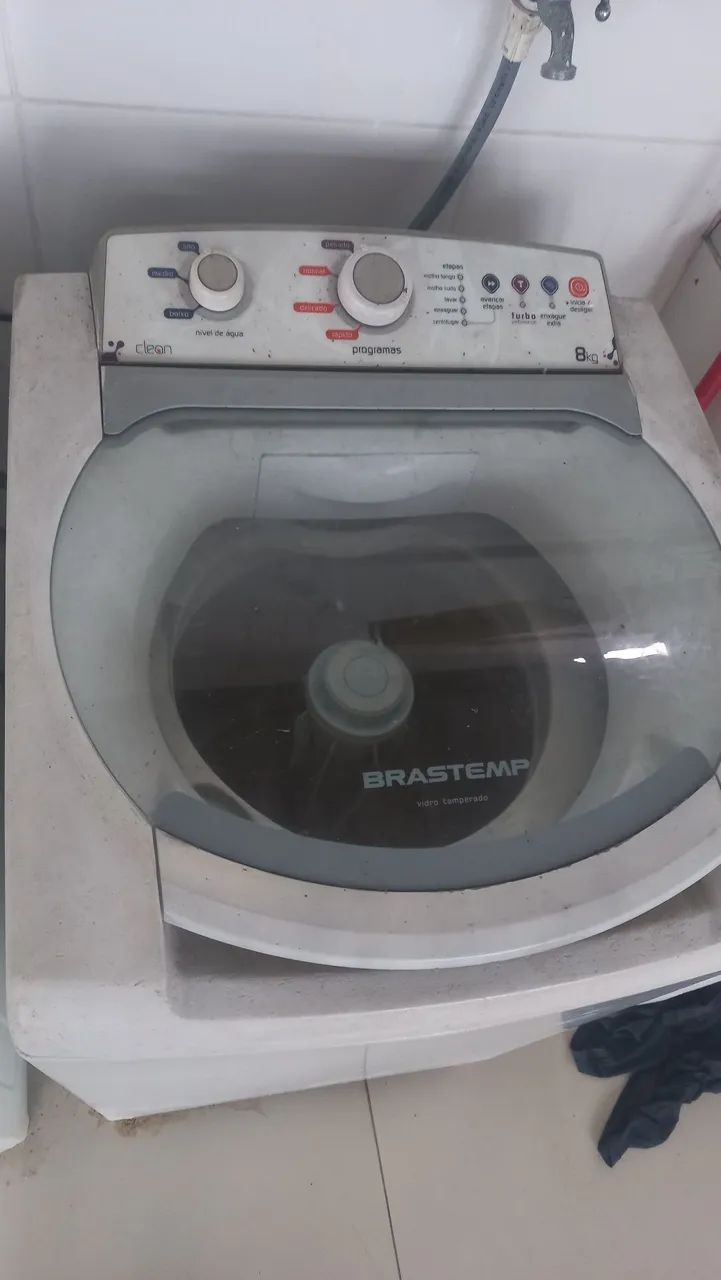 Máquina de lavar 8kg.
