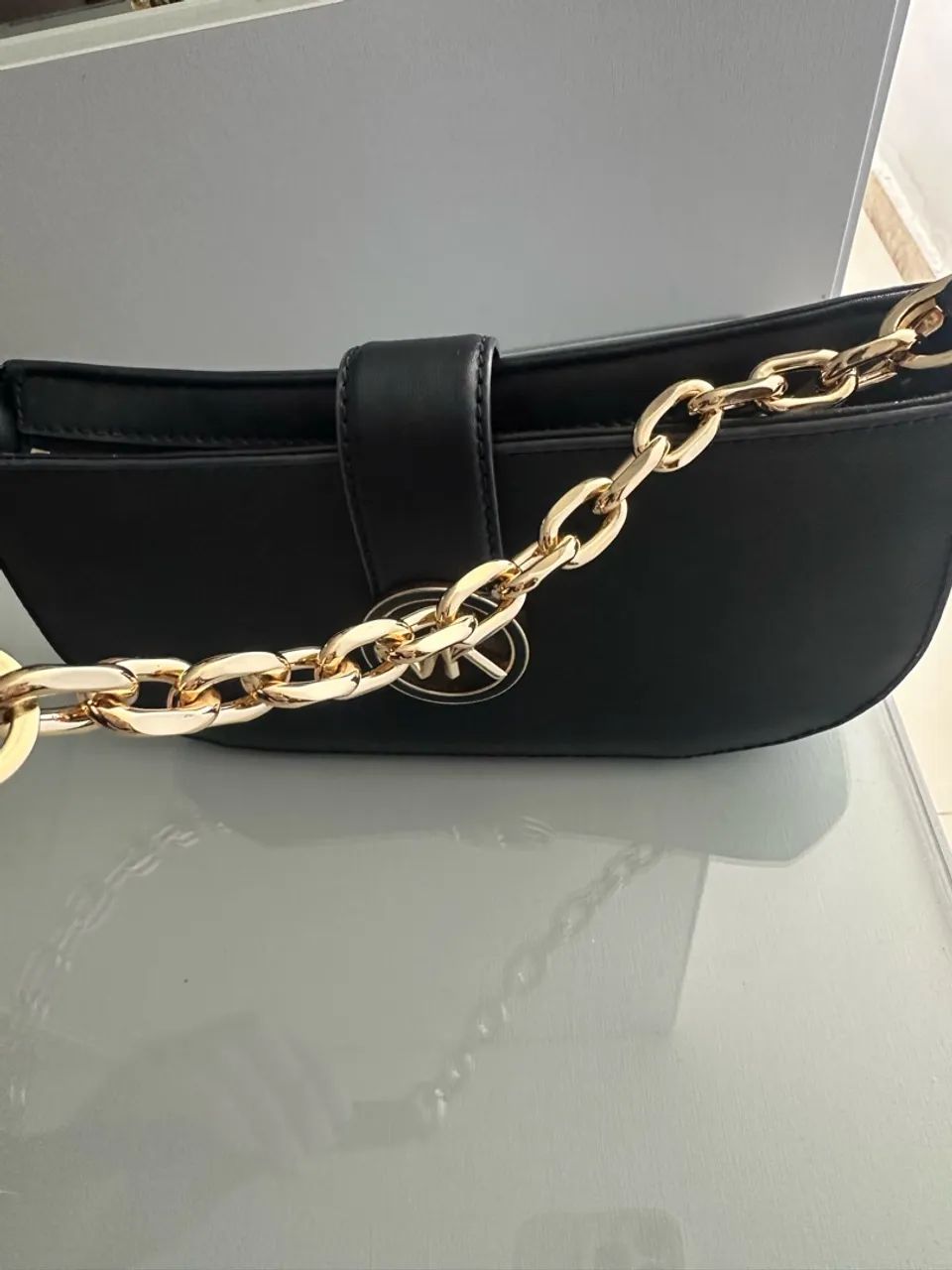 Bolsa MK preta  - Foto 5