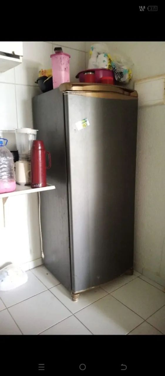 vendo geladeira,fogao e armario  - Foto 5