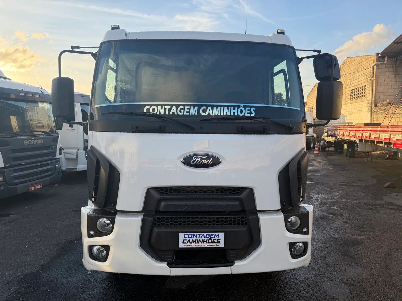Ford cargo 1319 2016 carroceria completo menor km do Brasil  - Foto 5