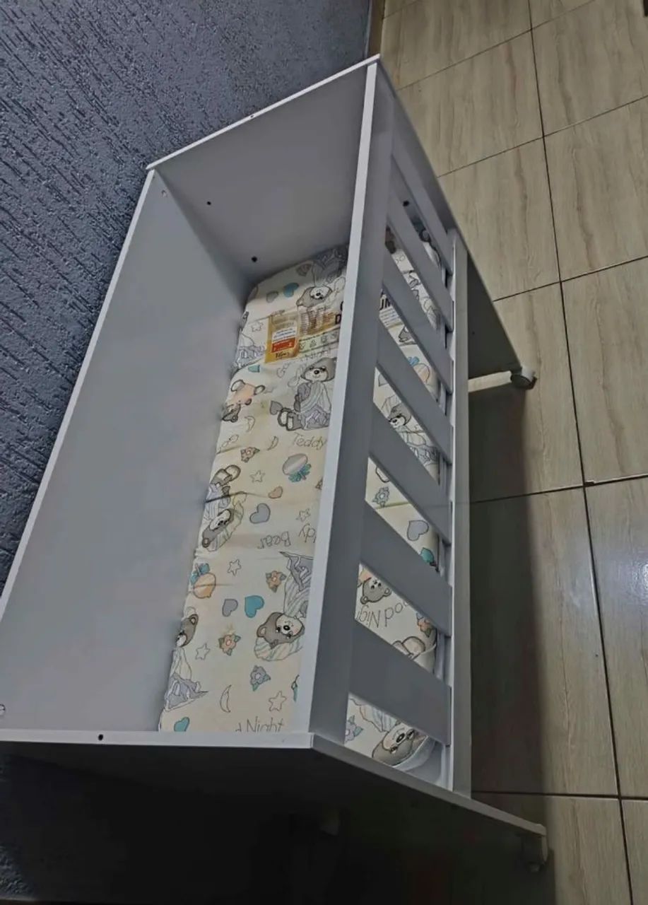 Mini berço com colchão 