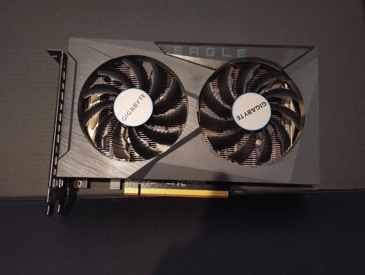 Placa de Vídeo Gigabyte AMD RX 6500 XT 4GB - Foto 4