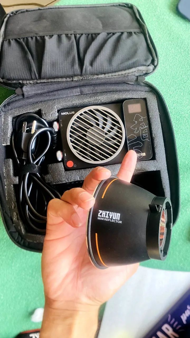 Led Zhiyun Molus X100 Bi portátil - Foto 5