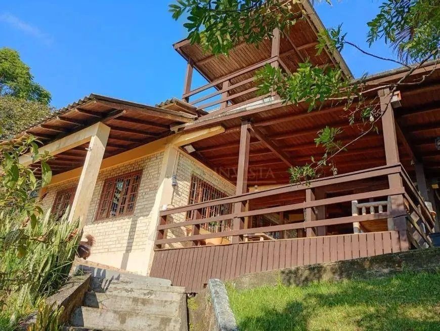 Casa com piscina e vista permanente para o Mar no Ribeirão da Ilha. - Foto 3