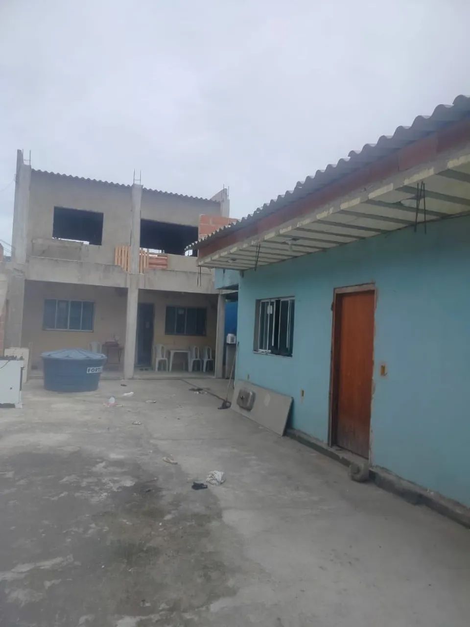 Quintal com 3 casas tudo murado  - Foto 4