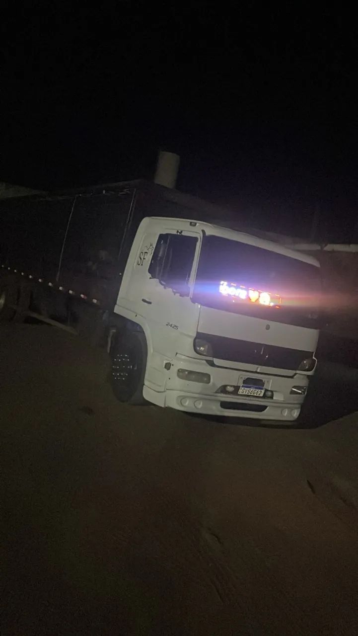 Atego 2425 - Foto 2