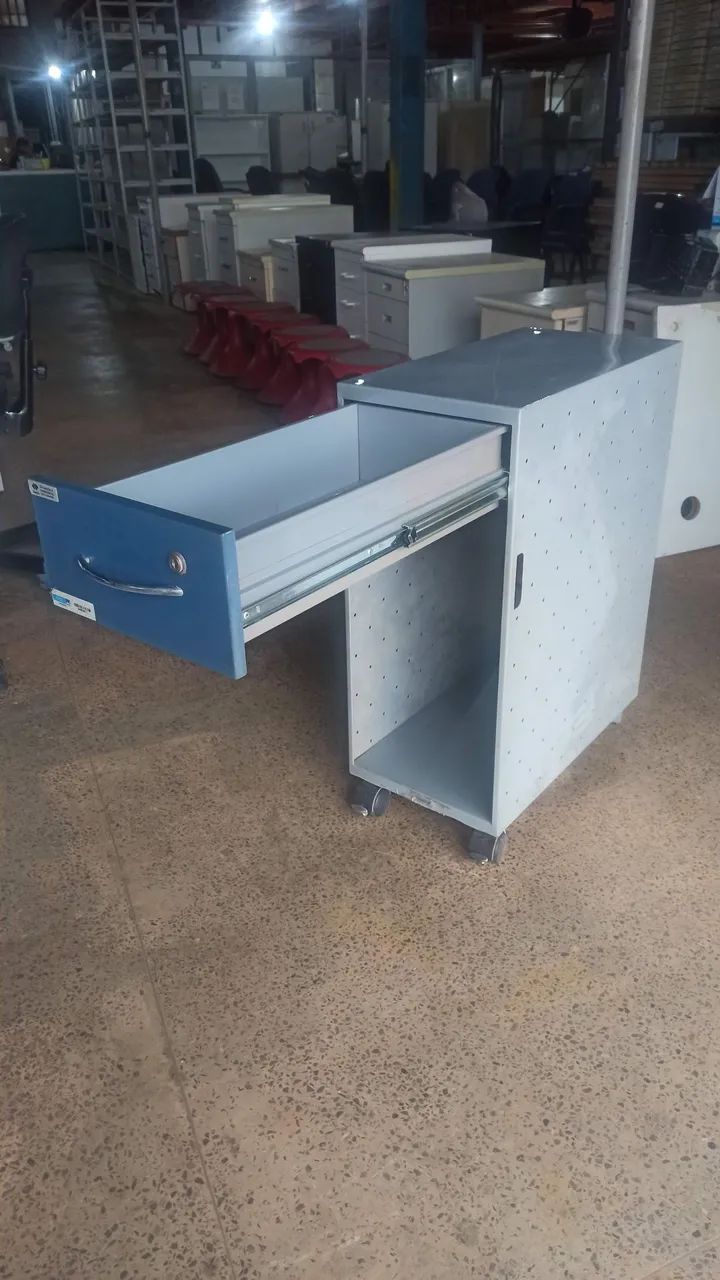 Gaveteiro de aço com Suporte para CPU - Foto 2