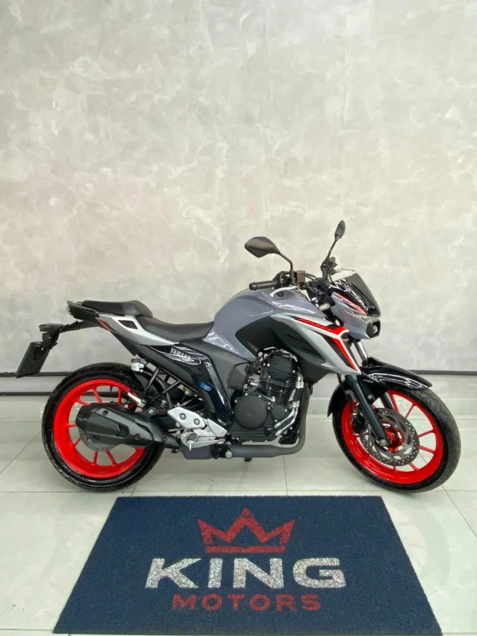 FZ25