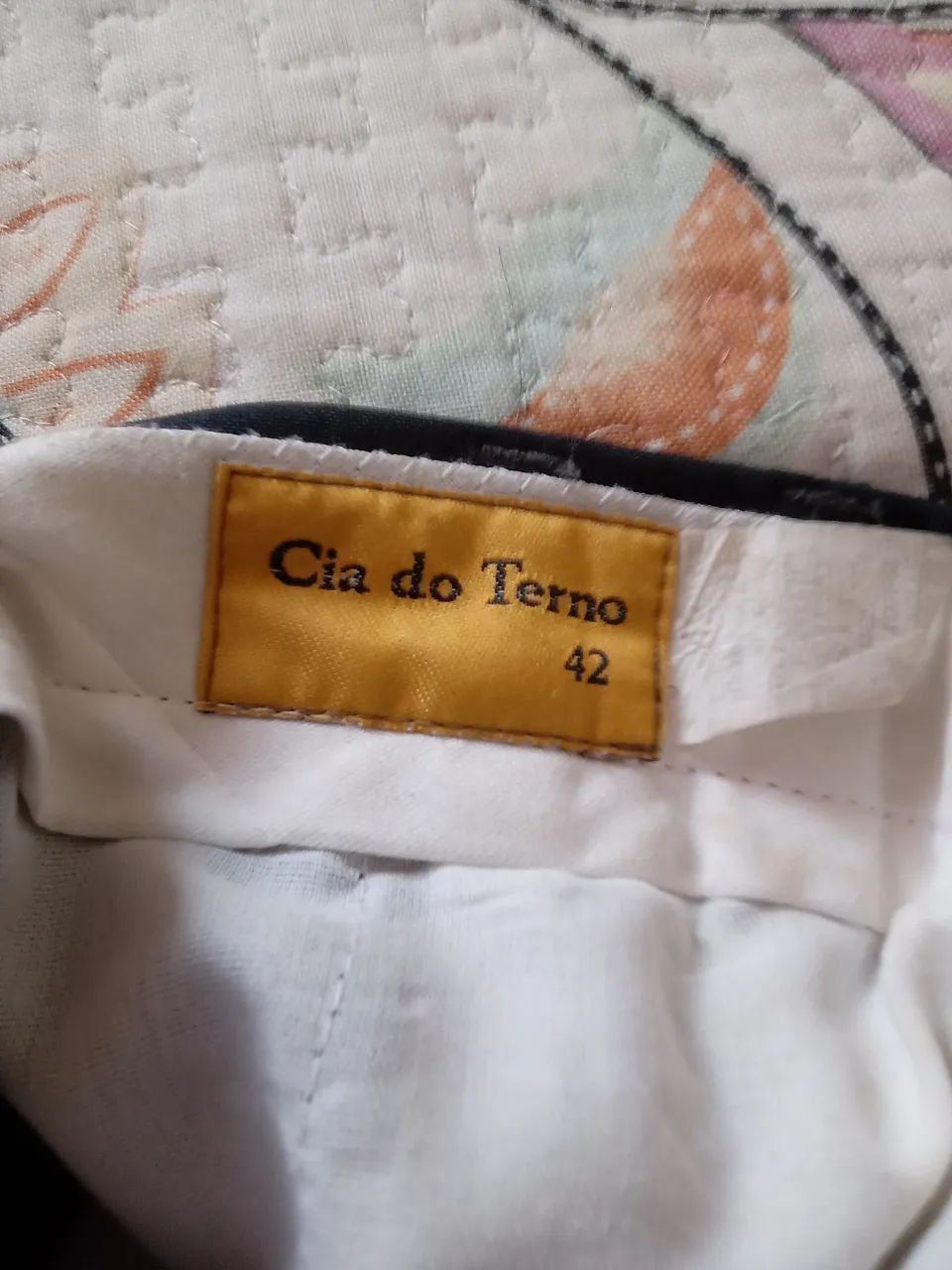 Terno (calça e paletó) seminovo .  - Foto 4