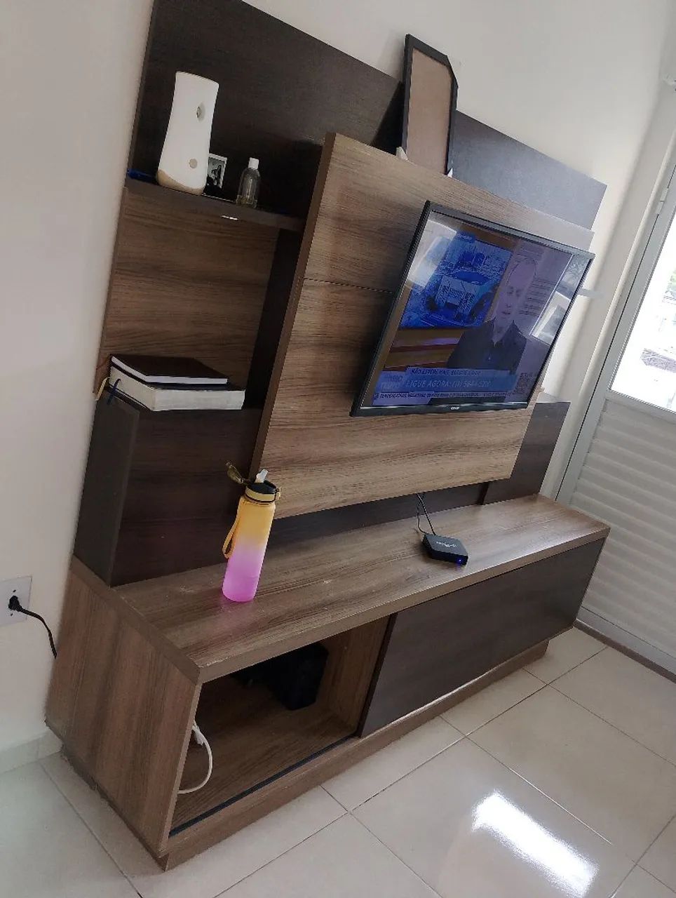 Estante com painel  - Foto 3