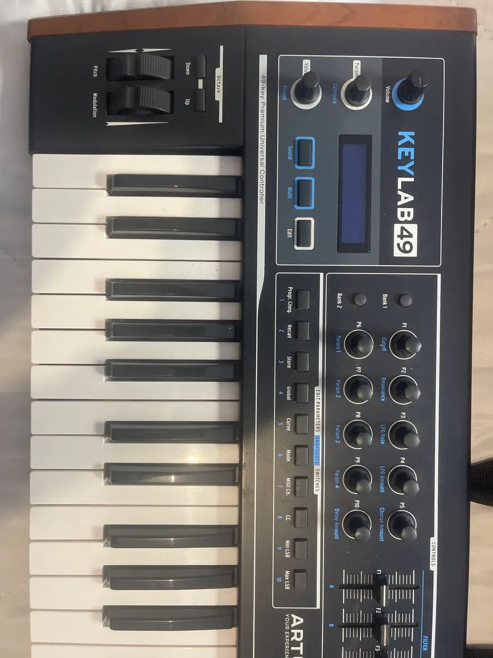 Controladora 49 teclas Arturia  - Foto 4