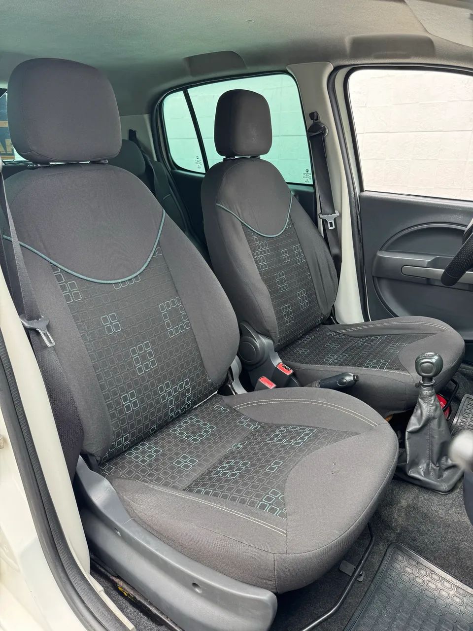 Fiat Uno ECONOMY 1.4 EVO Fire Flex 8V 4p, foto 6 de 17
