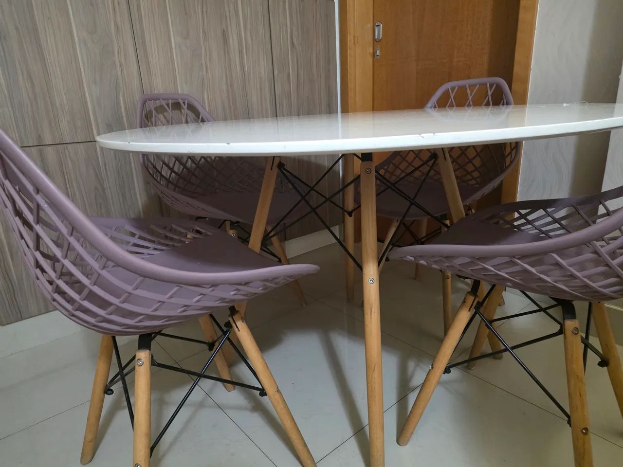 Conjunto mesa redonda com 4 cadeiras - Foto 3