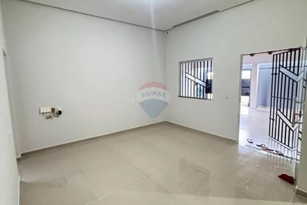 Casa espaçosa com 3 quartos - Foto 3