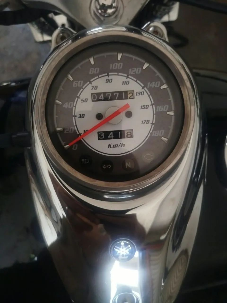 Moto impecável 