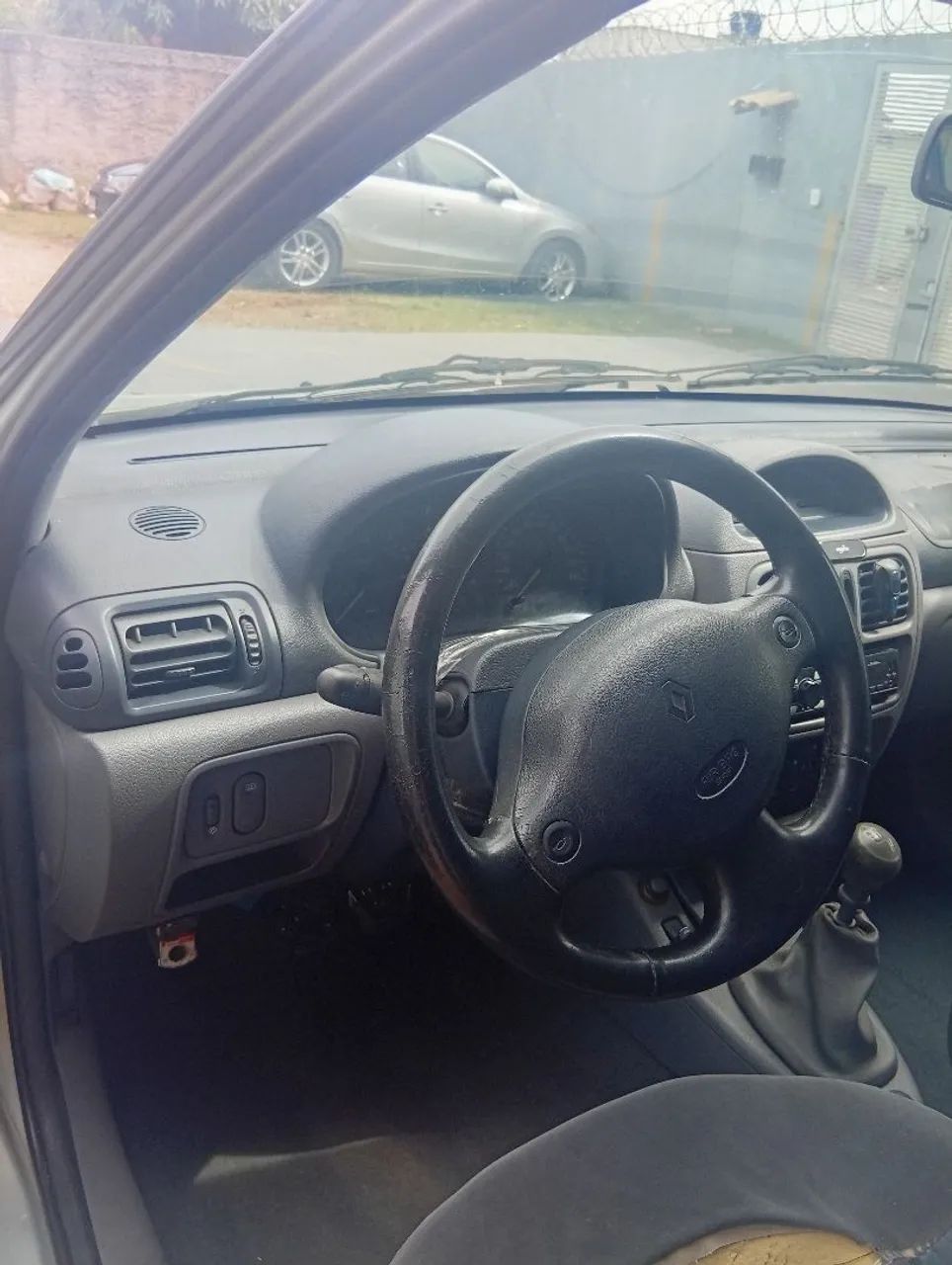 Renault Clio RN/ Expression 1.0 5P 2001 - Foto 5