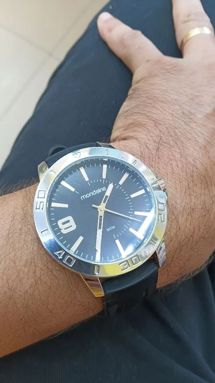 Vendo relógio semi novo original na caixa  - Foto 4