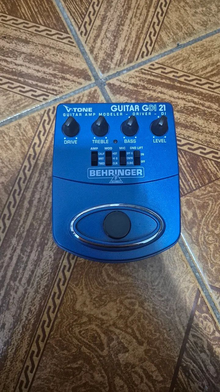 GUITAR AMP MODELER BEHRINGER - Foto 2