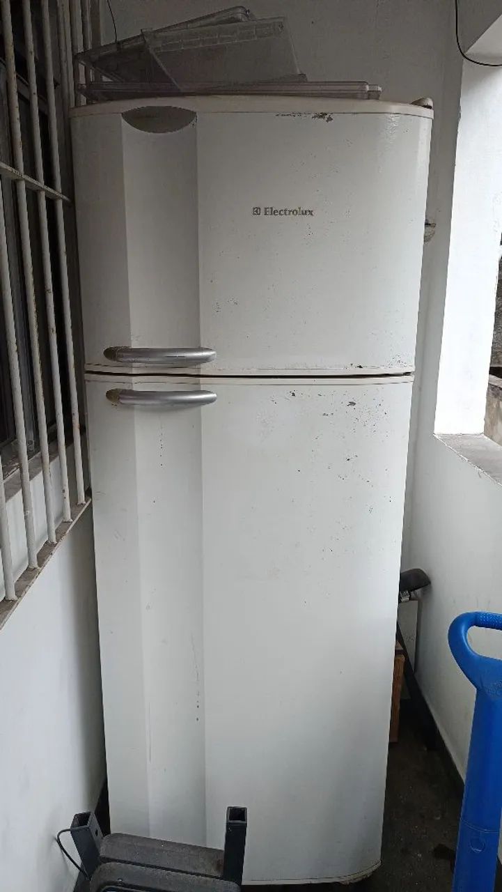 Geladeira com defeito