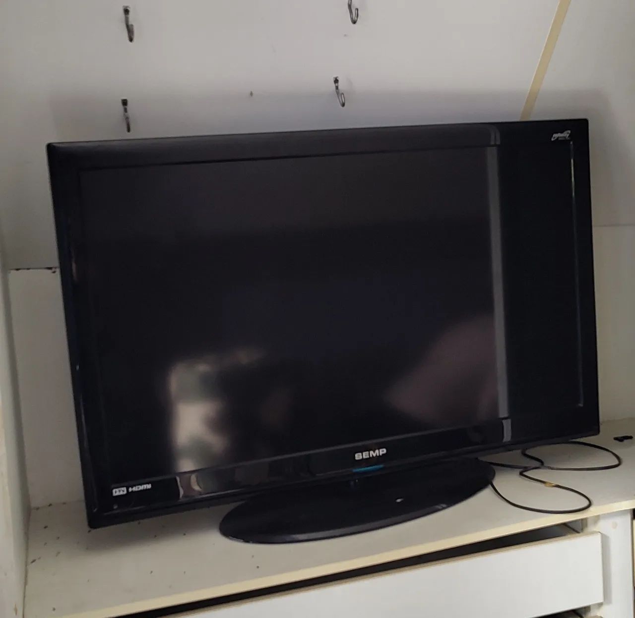 Tv Semp Toshiba funcionando 