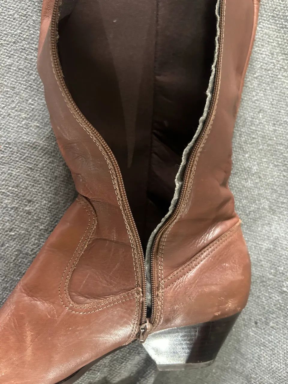 Bota cano longo couro legítimo  - Foto 4